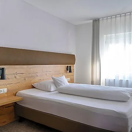 Rose Hotel Ellwangen